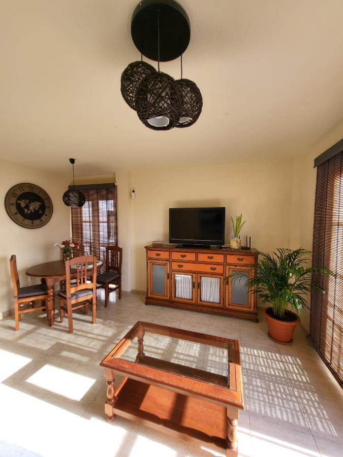 Next To Ajabo Pool & Ocean View Apartment