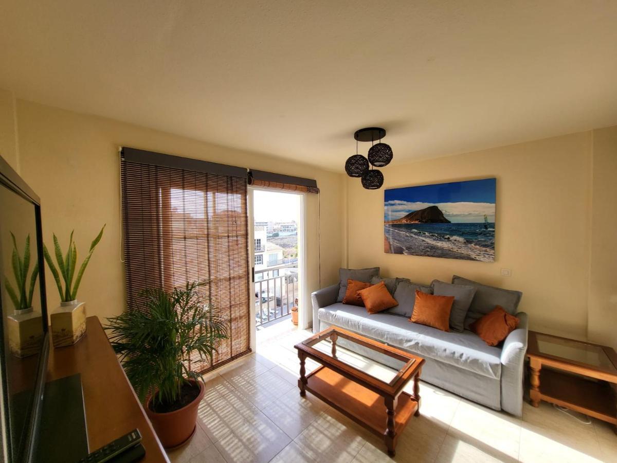 Next To Ajabo Pool & Ocean View Apartment